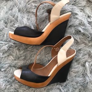 Two tone wedge sandals
